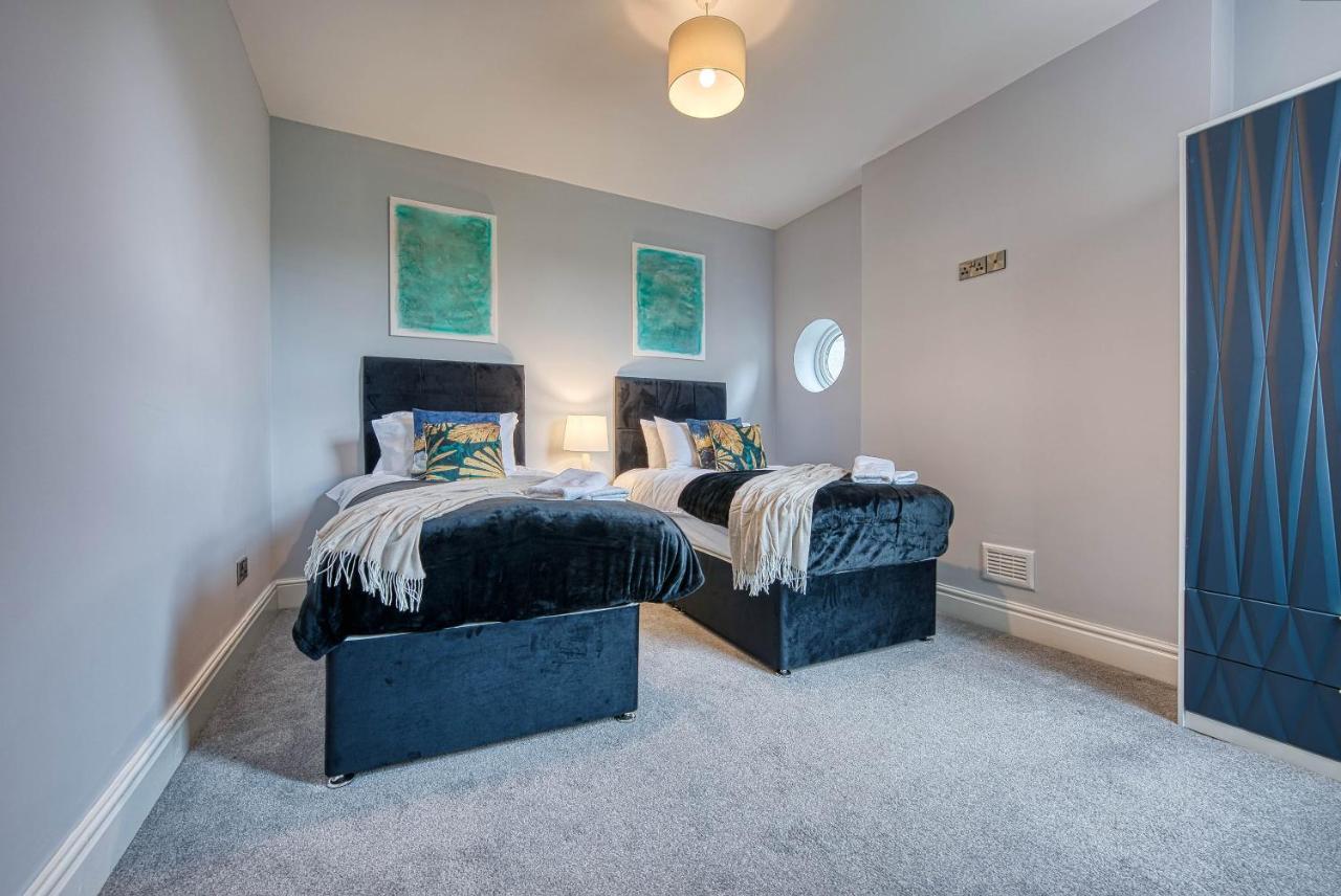Spacious Nottingham Abode - Sleeps 16 Esterno foto